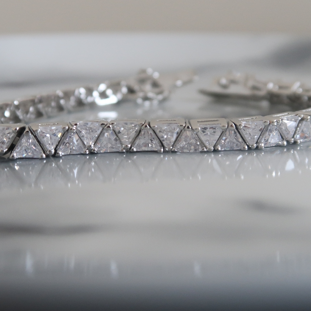 Cubic zirconia stone sterling silver tenni…